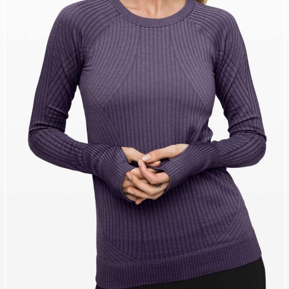 Lululemon Rest Less Pullover

Moonwalk / White